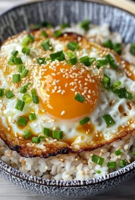 10-min. Easy Korean Egg Rice (Gyeran Bap)