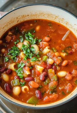 Better than Olive Garden Minestrone Soup