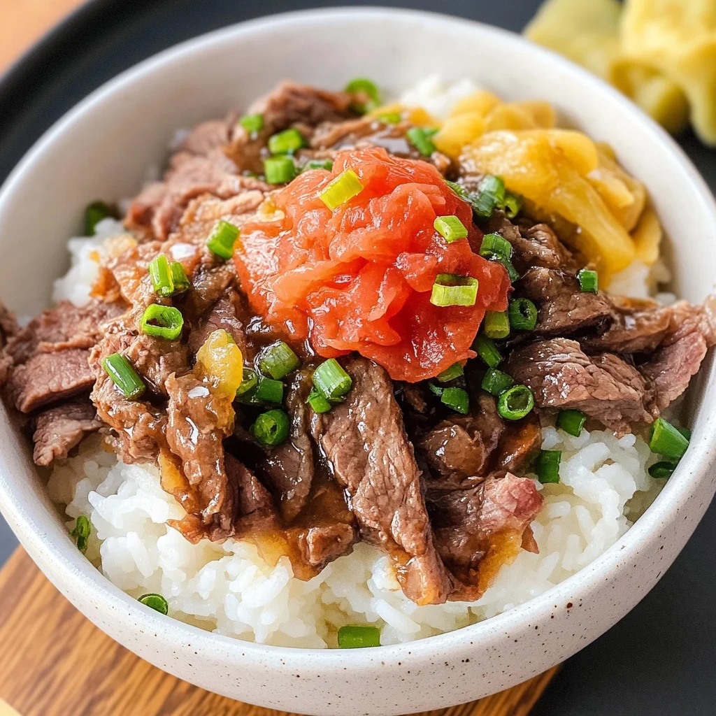 Gyudon (Japanese Beef Bowl)