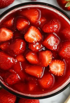 Easy Strawberry Topping (Strawberry Sauce)